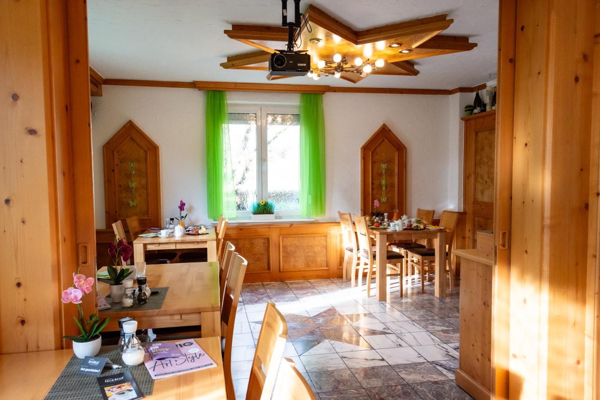 Hotel-Cocco-Bello In Der Villa Foret Ludwigsburg Luaran gambar